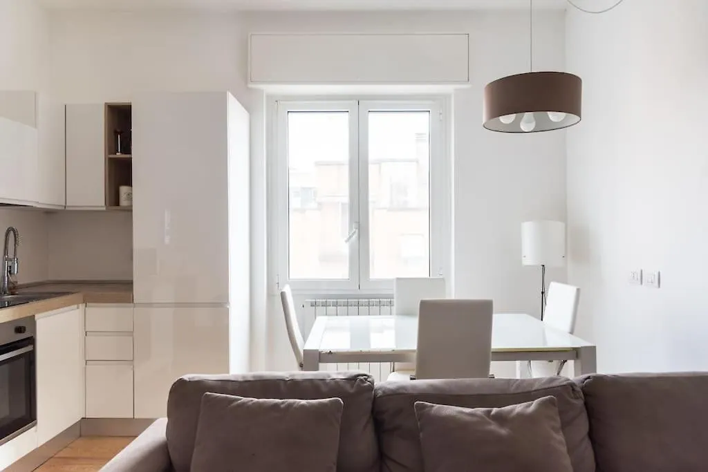 Apartment Youhosty - Ripamonti 194 Milan